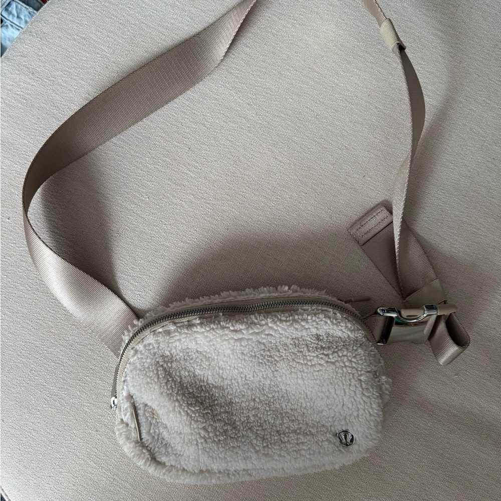 Lululemon Athletica Cream Sherpa Fanny Pack